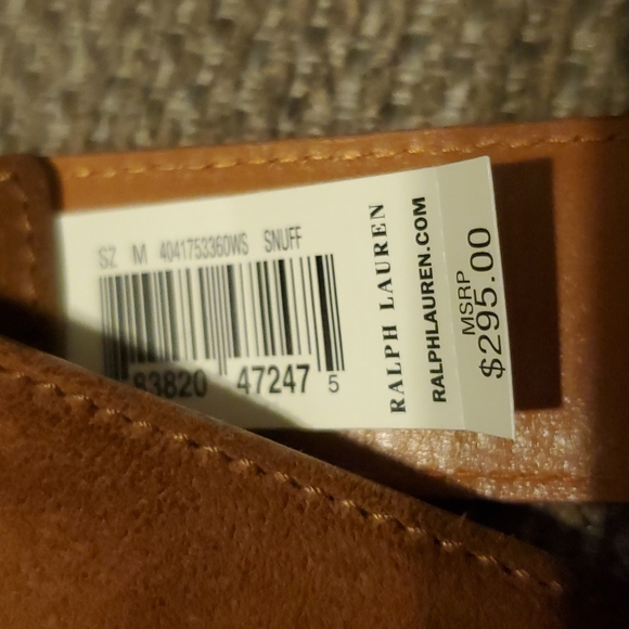 Women\'s belt.